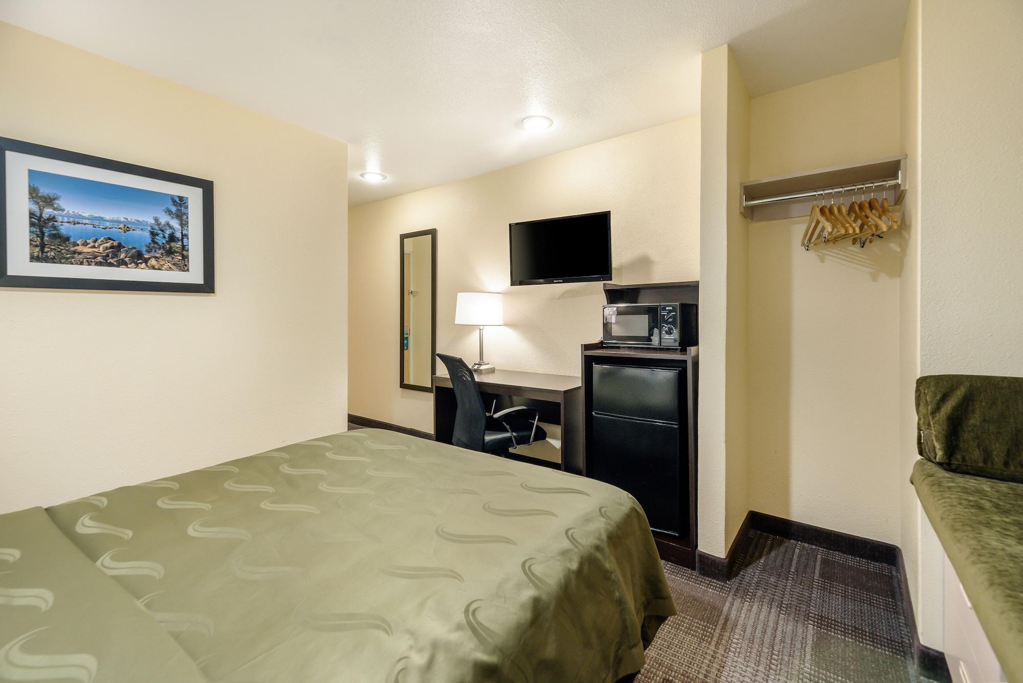Quality Inn & Suites Near Nas Fallon Exterior photo