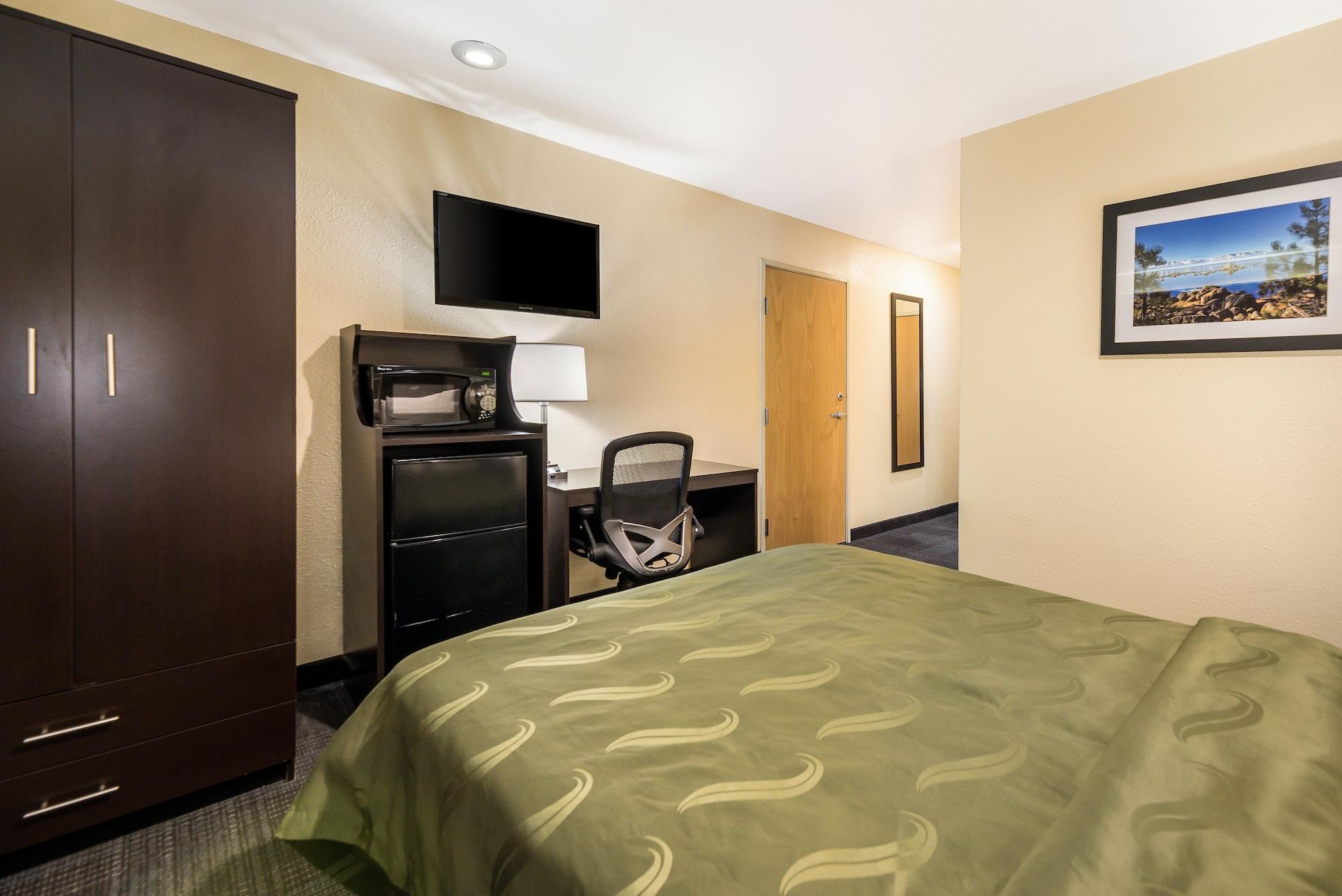 Quality Inn & Suites Near Nas Fallon Exterior photo